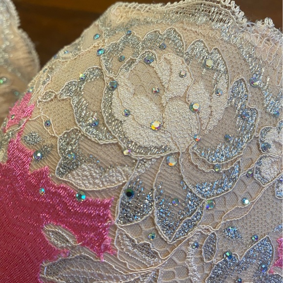 Victoria's Secret Very Sexy Push Up Balconet Bra Size 36D - Picture 7 of 10